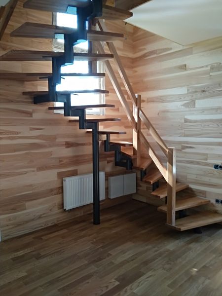 Модульні сходи з дерев'яними перилами сх-00000017 фото